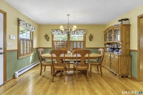 52 Buckingham Road Seymour CT 06483