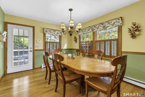 52 Buckingham Road Seymour CT 06483