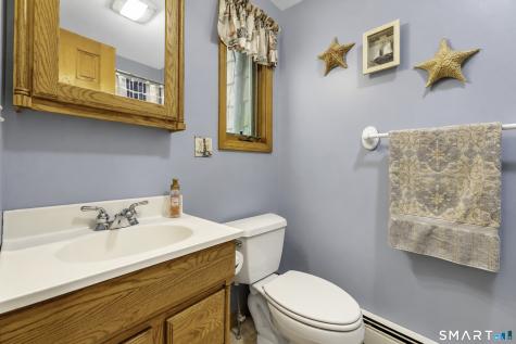 52 Buckingham Road Seymour CT 06483