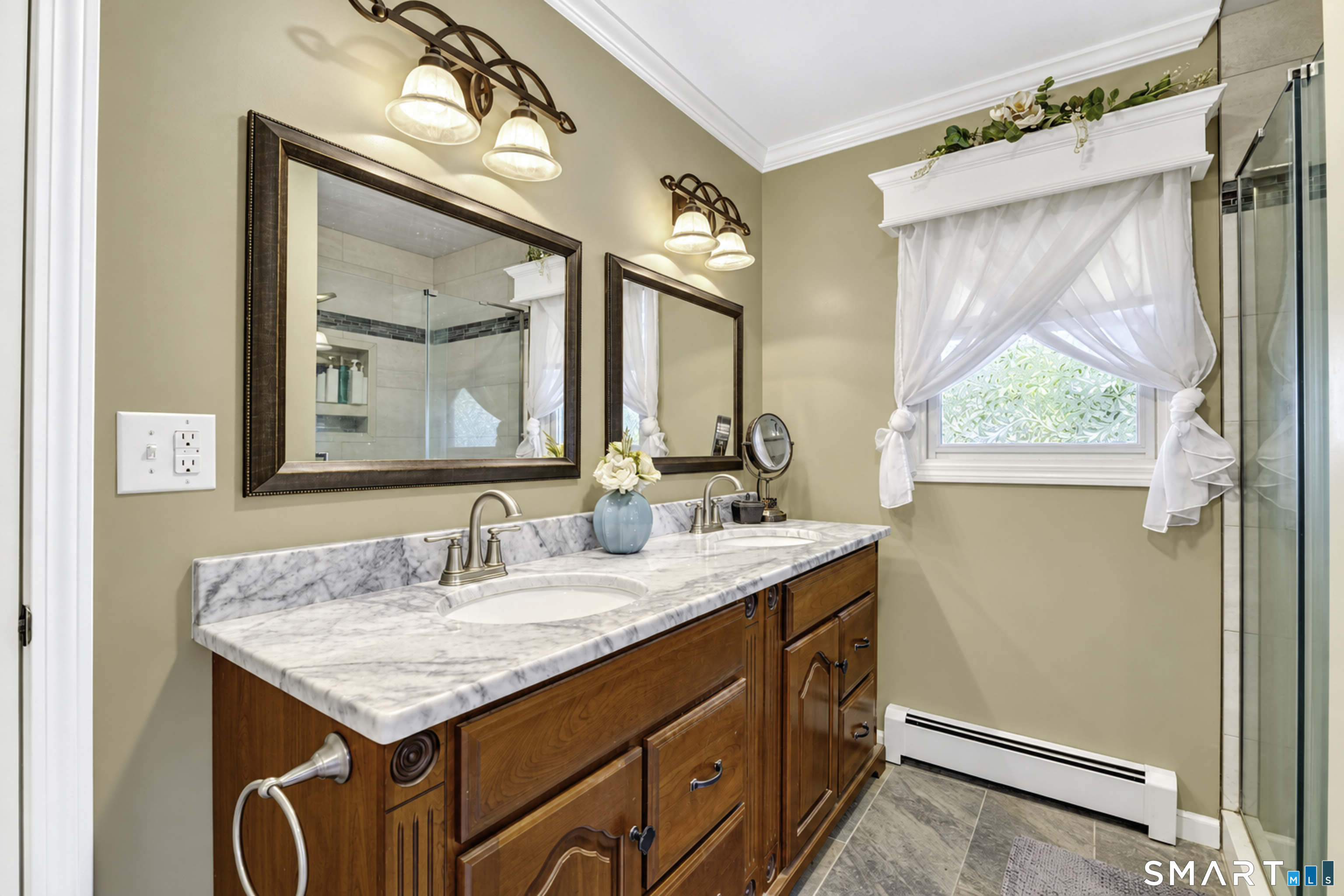 52 Buckingham Road Seymour CT 06483