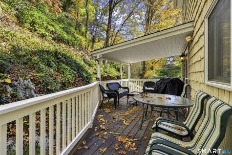 52 Buckingham Road Seymour CT 06483