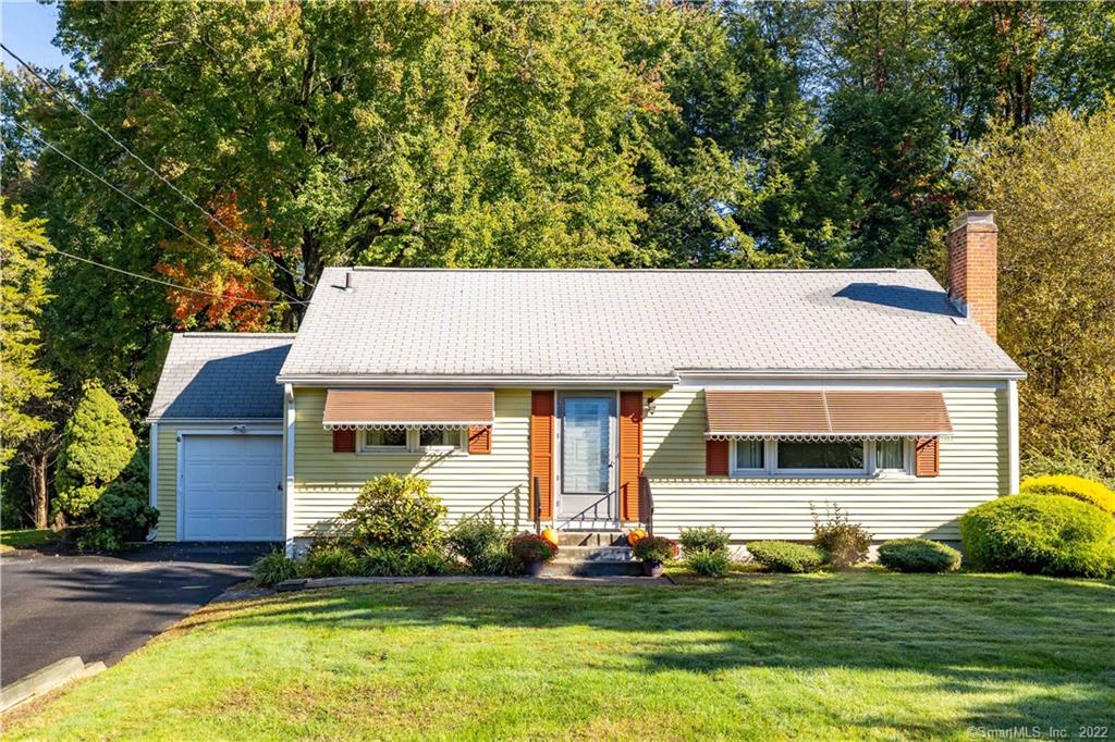 8 Tunbridge Road East Granby CT 06026