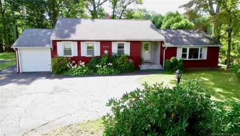 970 Wintergreen Avenue Hamden CT 06514