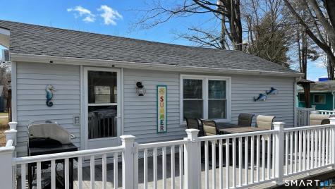 16 North Street Madison CT 06443