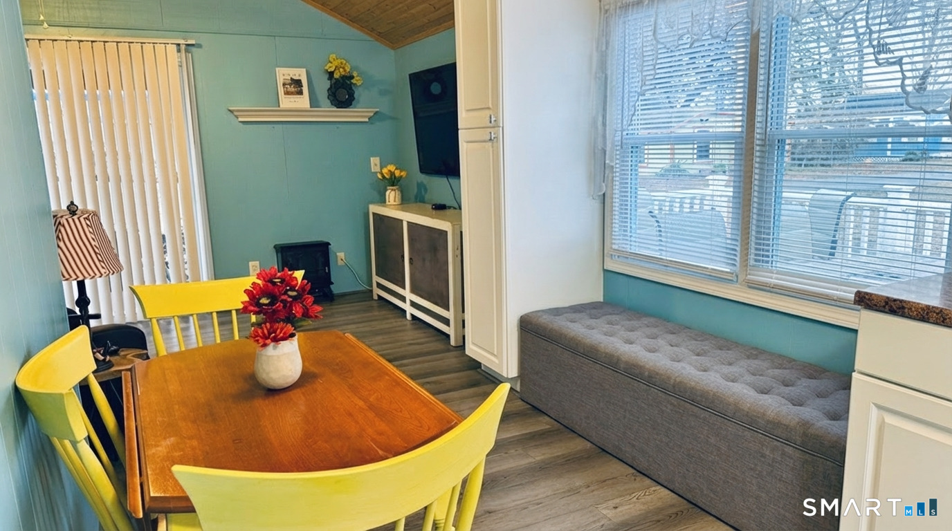 16 North Street Madison CT 06443
