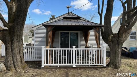 16 North Street Madison CT 06443