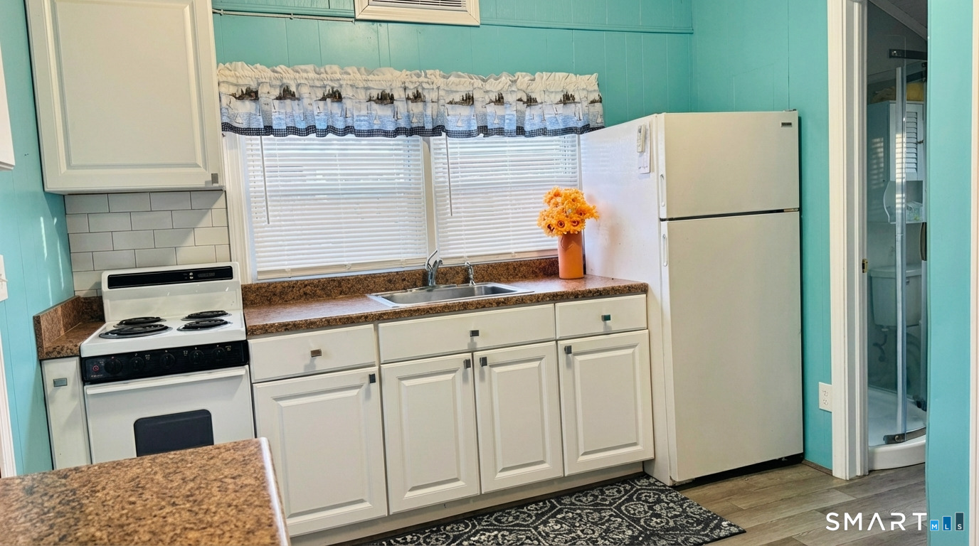16 North Street Madison CT 06443