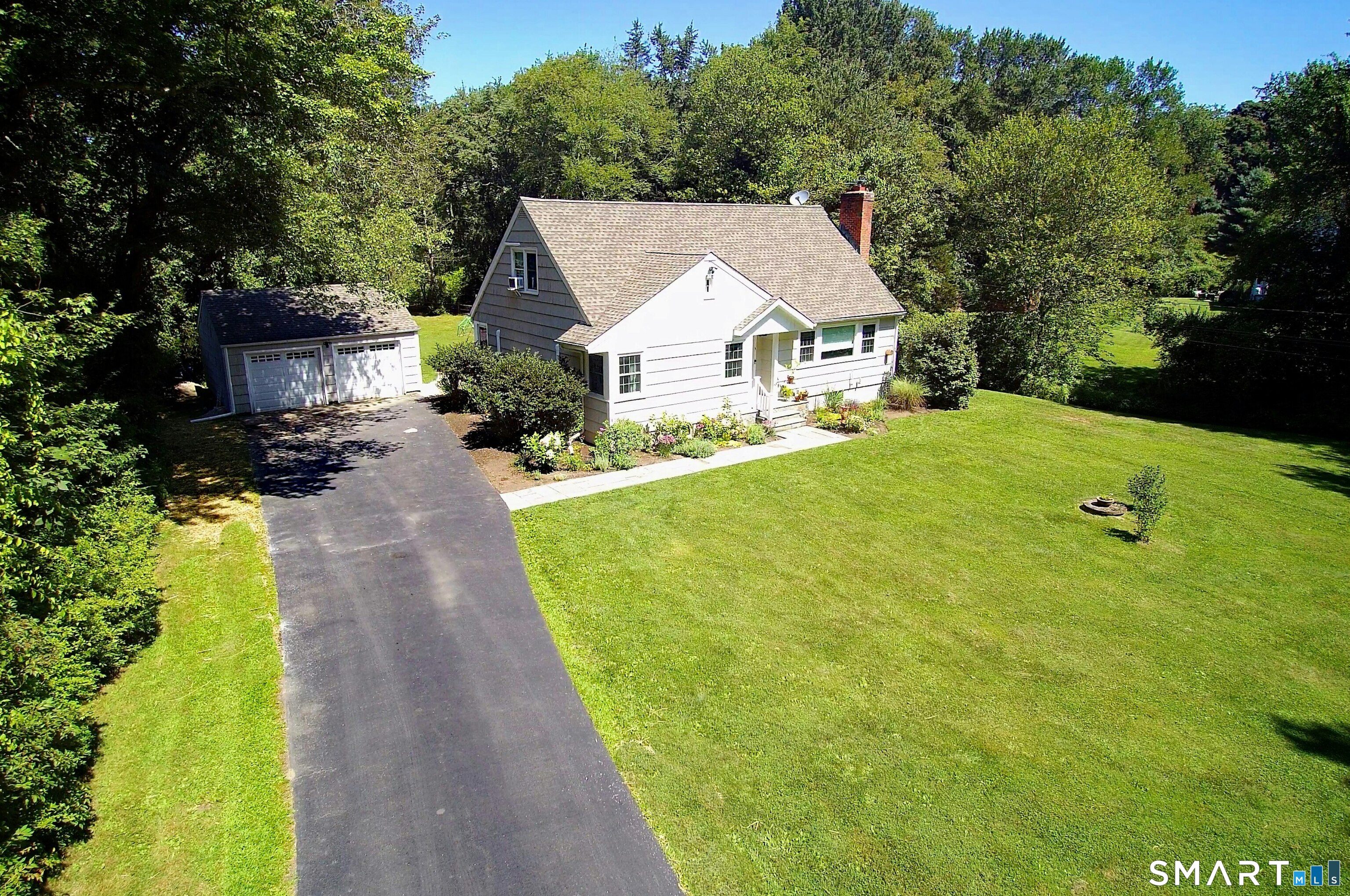 18 Head Of Meadow Road Newtown CT 06470