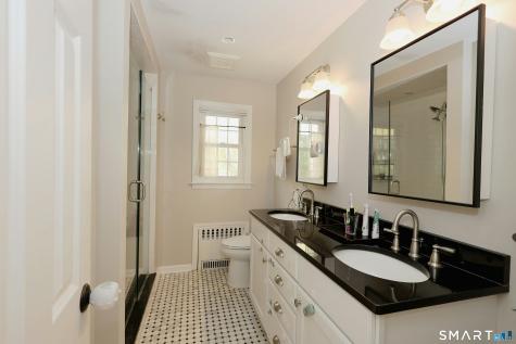 18 Head Of Meadow Road Newtown CT 06470