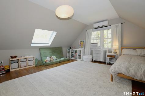 18 Head Of Meadow Road Newtown CT 06470