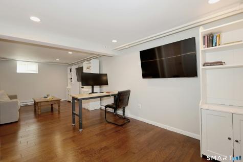 18 Head Of Meadow Road Newtown CT 06470