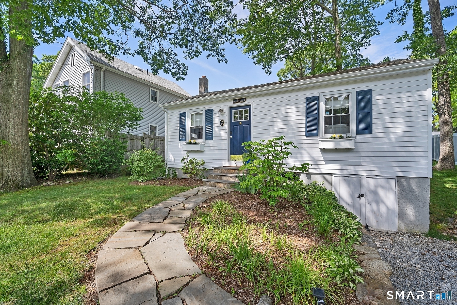 76 South Edgewood Road East Lyme CT 06357