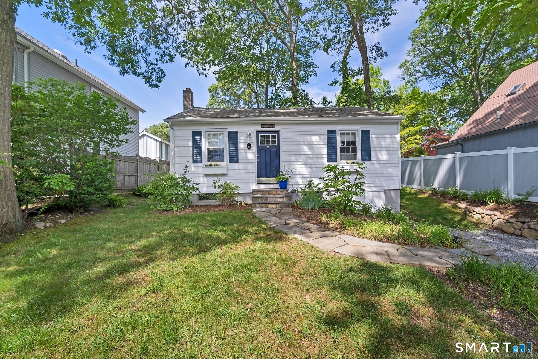 76 South Edgewood Road East Lyme CT 06357