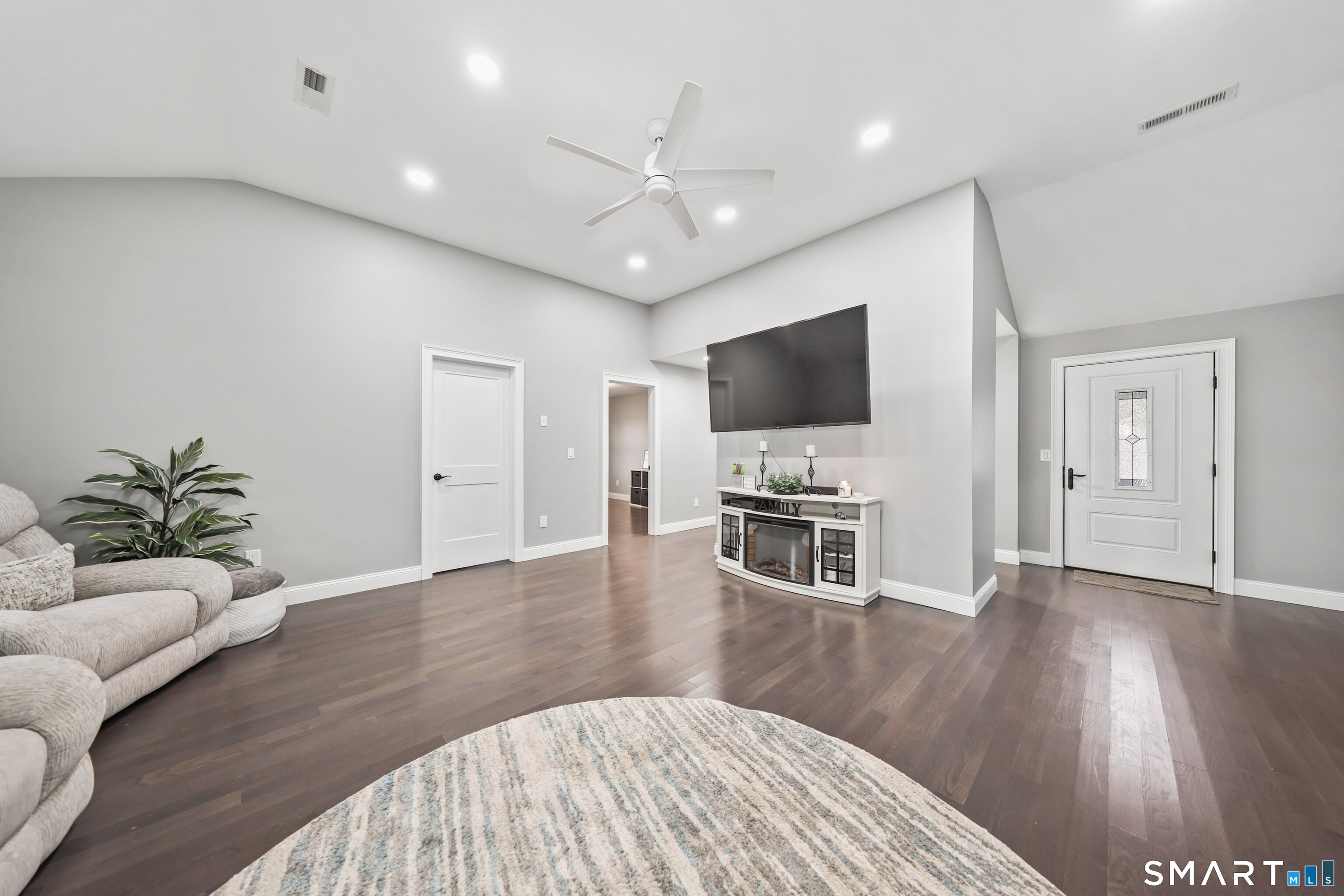 54 Buckland Street Wolcott CT 06716