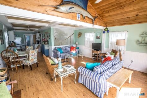 127 Shore Road Clinton CT 06413