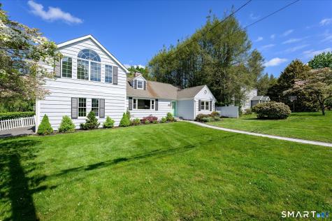 43 Green Knolls Lane Fairfield CT 06824