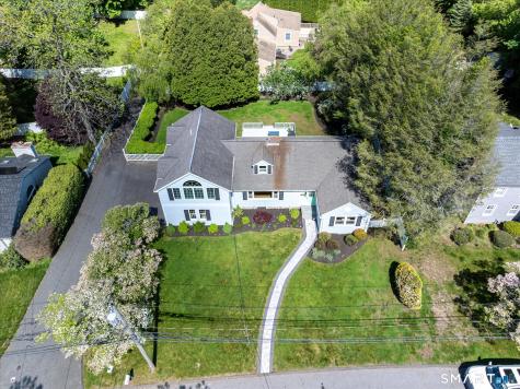 43 Green Knolls Lane Fairfield CT 06824