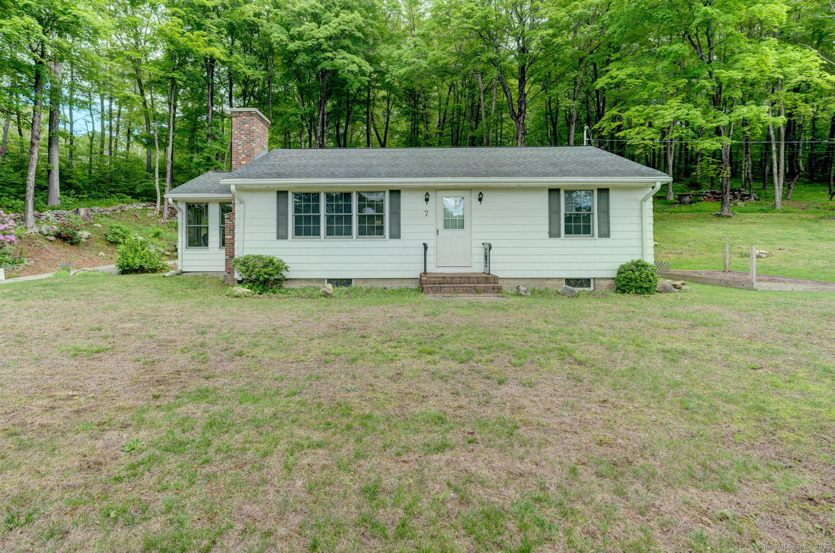 7 Parker Road Willington CT 06279