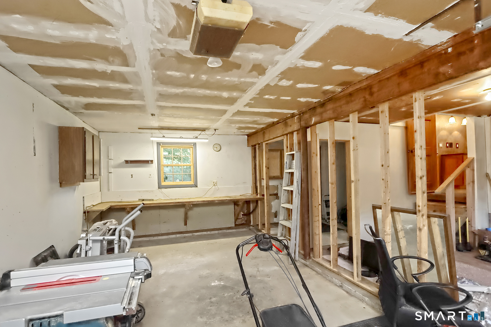 154 Benz Street Ansonia CT 06401