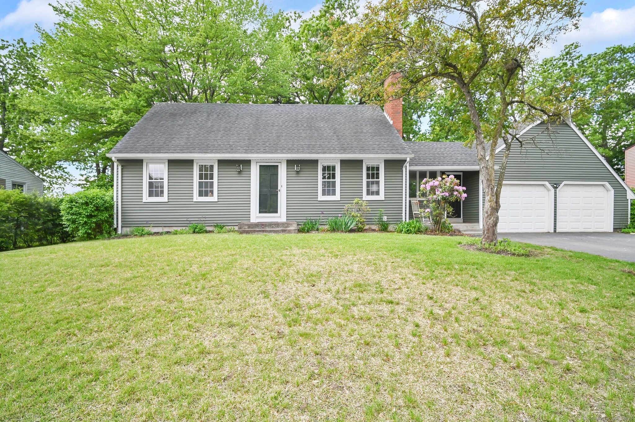 4 Sparkle Street Enfield CT 06082