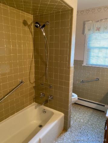 13 Curtis Street Norwich CT 06360