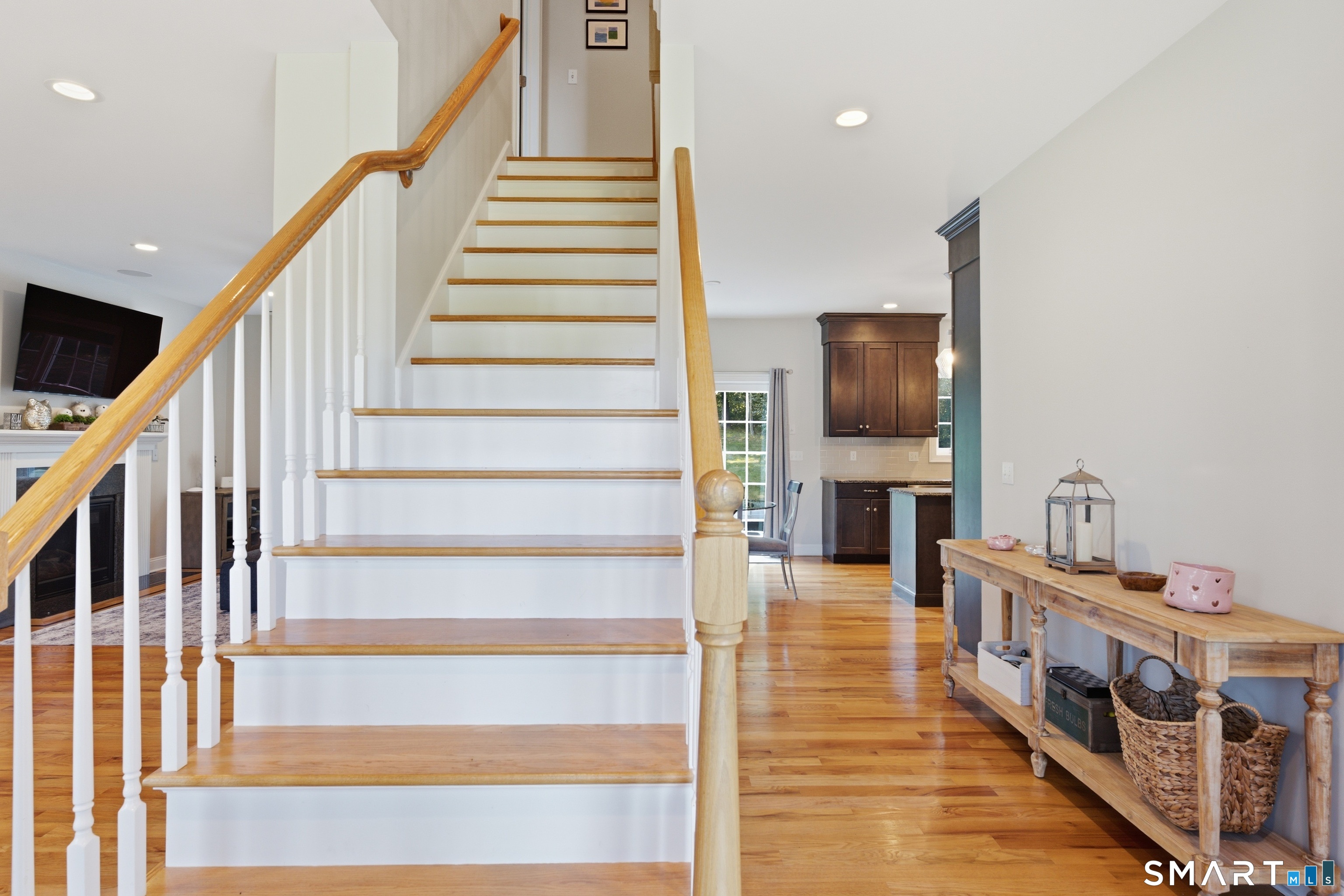 23 Salmon Run East Hampton CT 06424