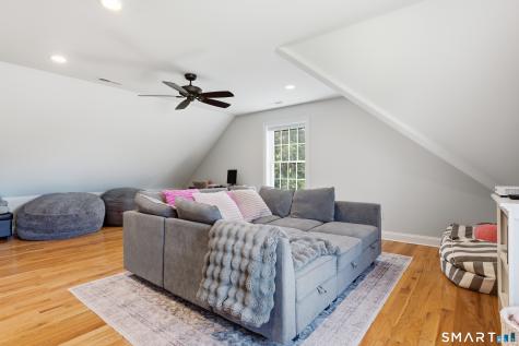 23 Salmon Run East Hampton CT 06424