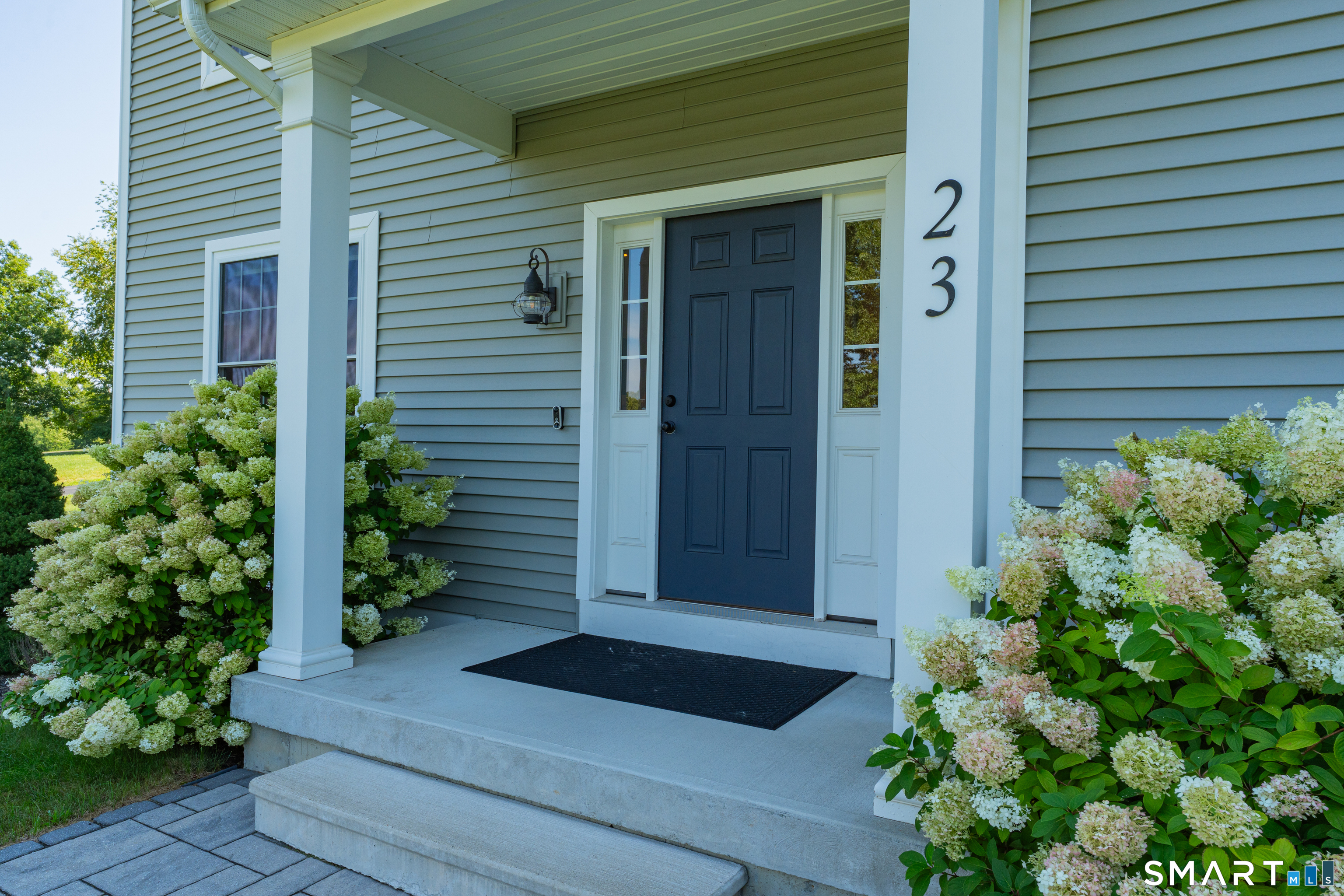 23 Salmon Run East Hampton CT 06424