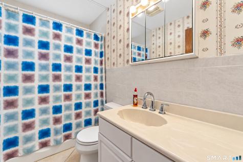 17 Greenbriar Circle Fairfield CT 06824