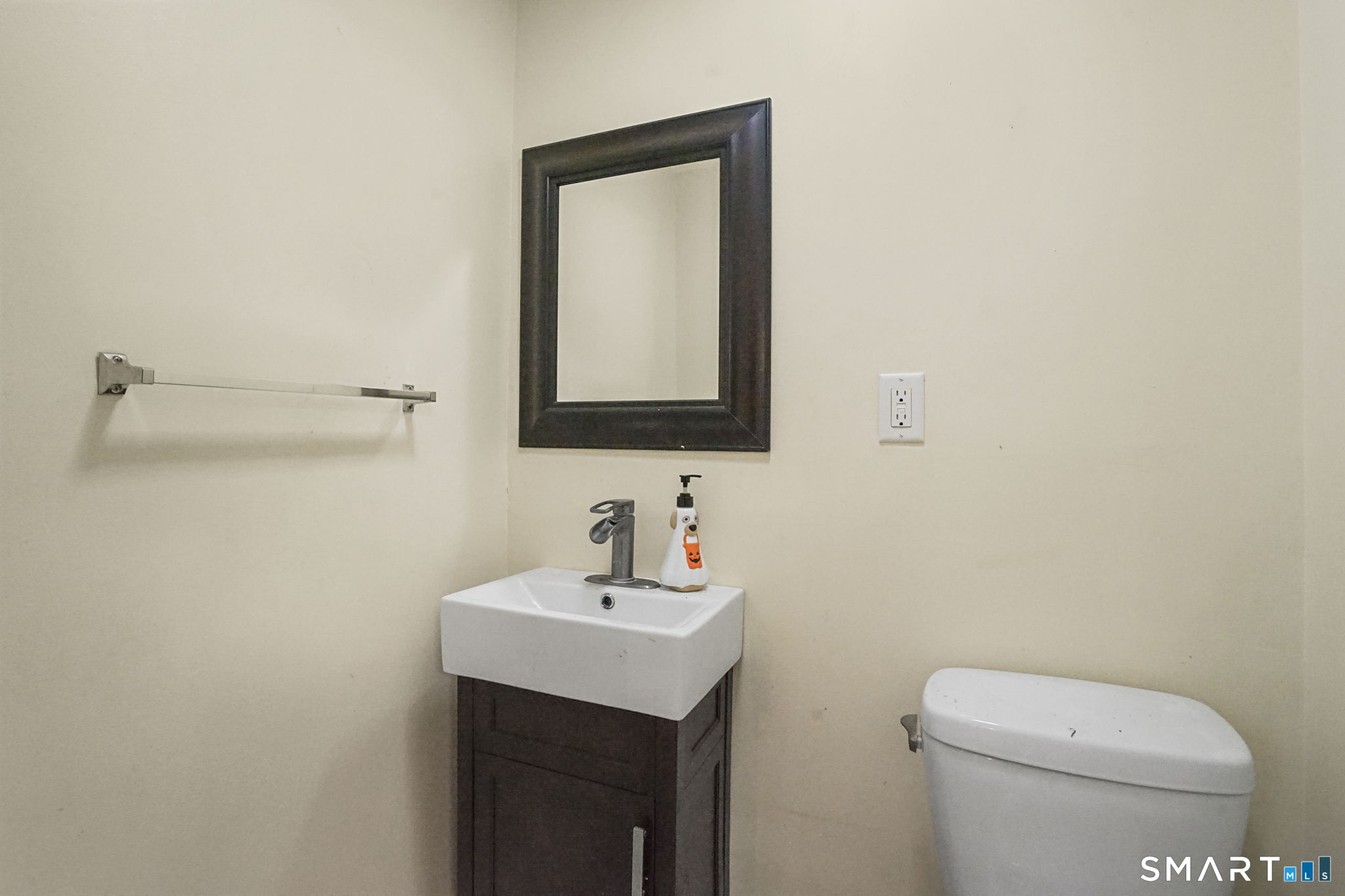 27 Bevin Boulevard East Hampton CT 06424
