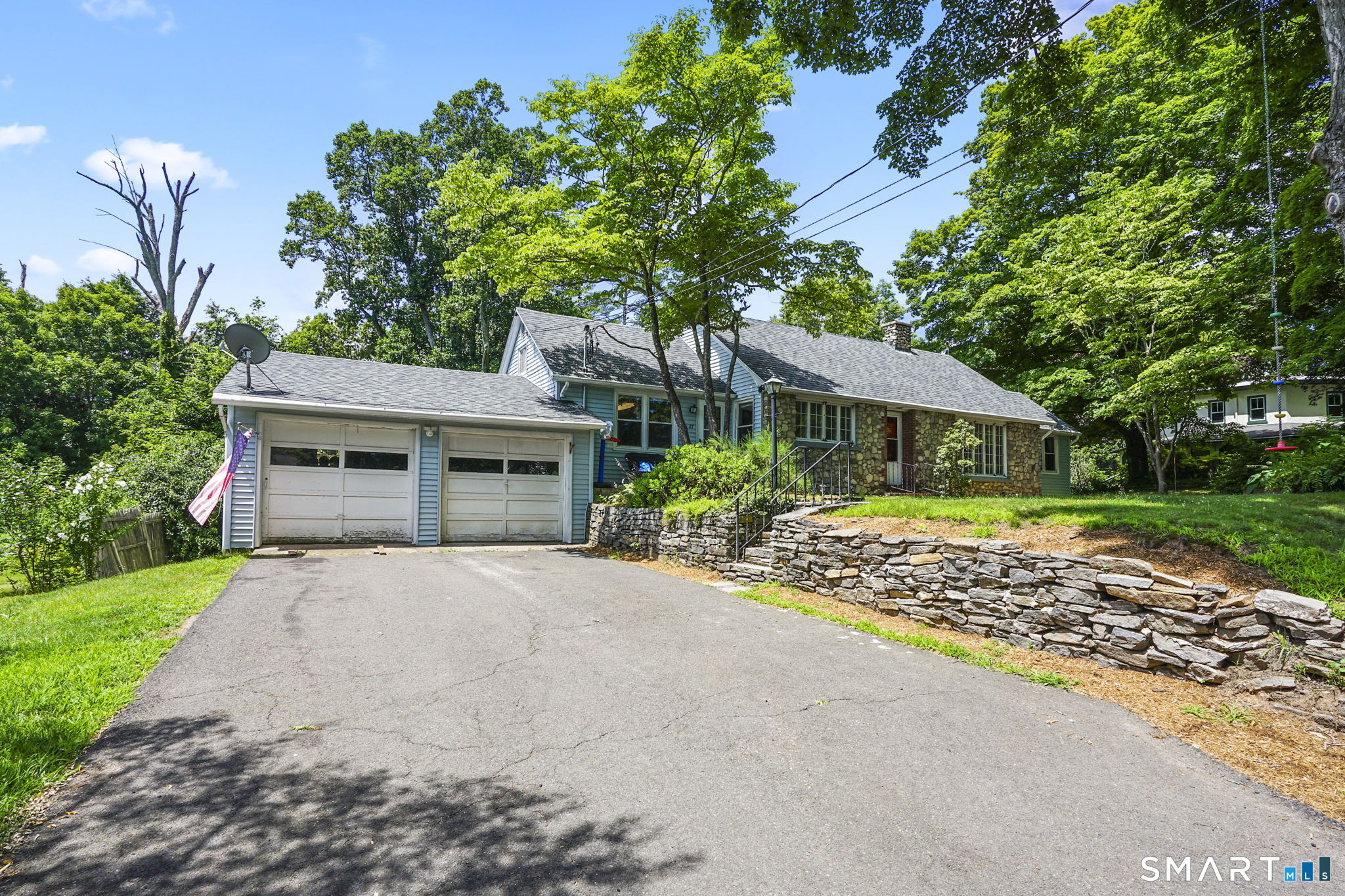 27 Bevin Boulevard East Hampton CT 06424