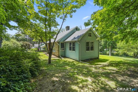 27 Bevin Boulevard East Hampton CT 06424
