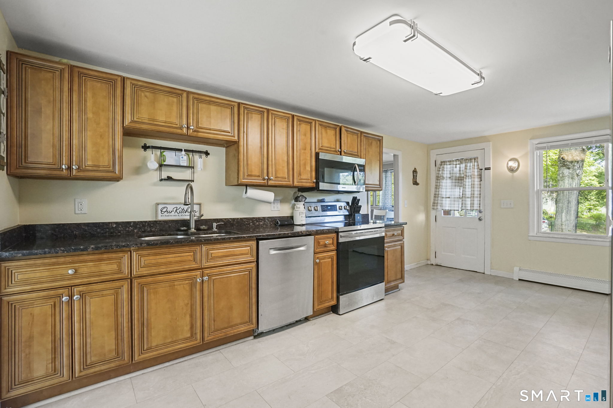 27 Bevin Boulevard East Hampton CT 06424