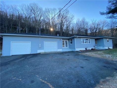 104 Bowman Drive Naugatuck CT 06770