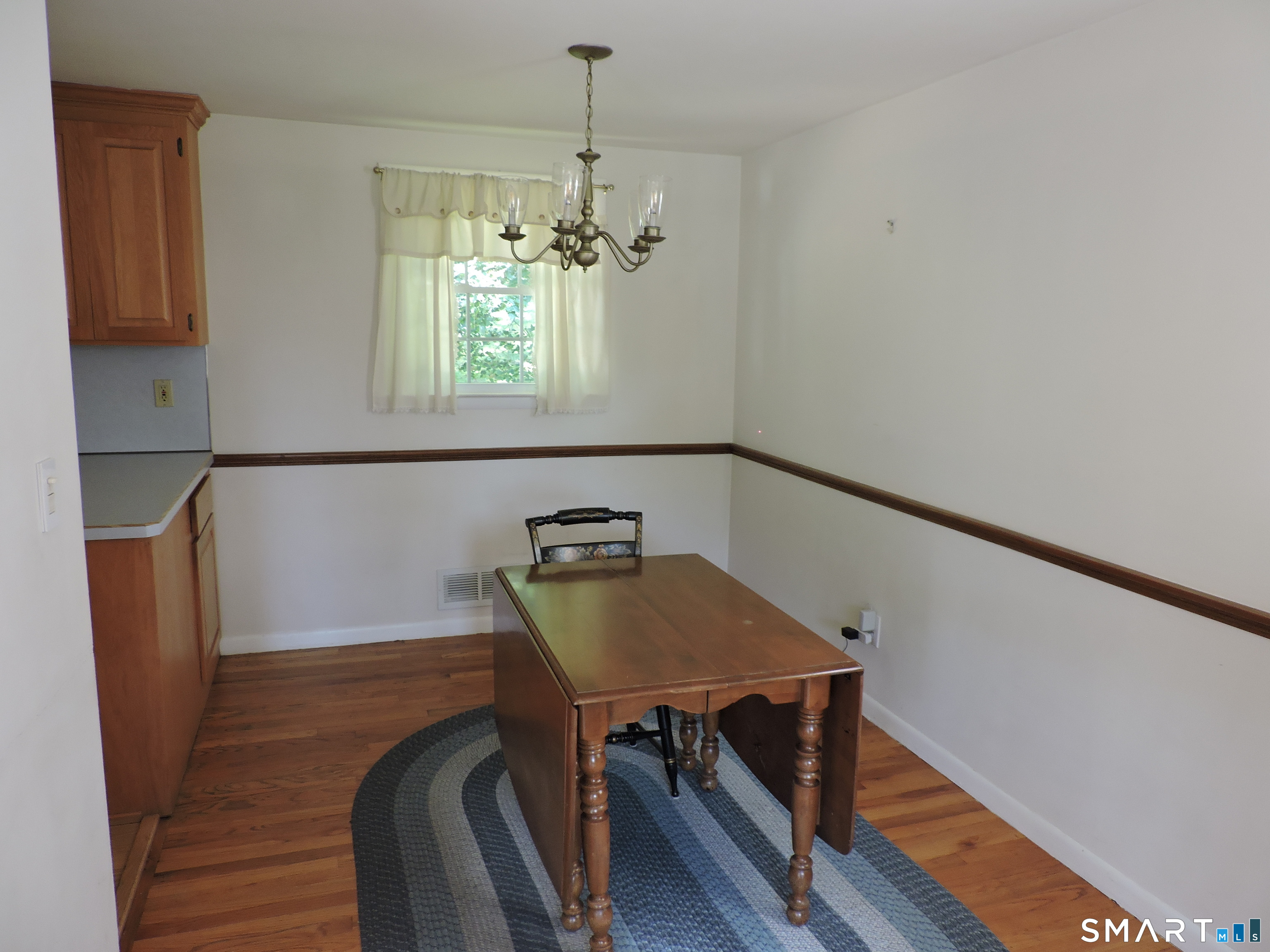 796 Avery Street South Windsor CT 06074