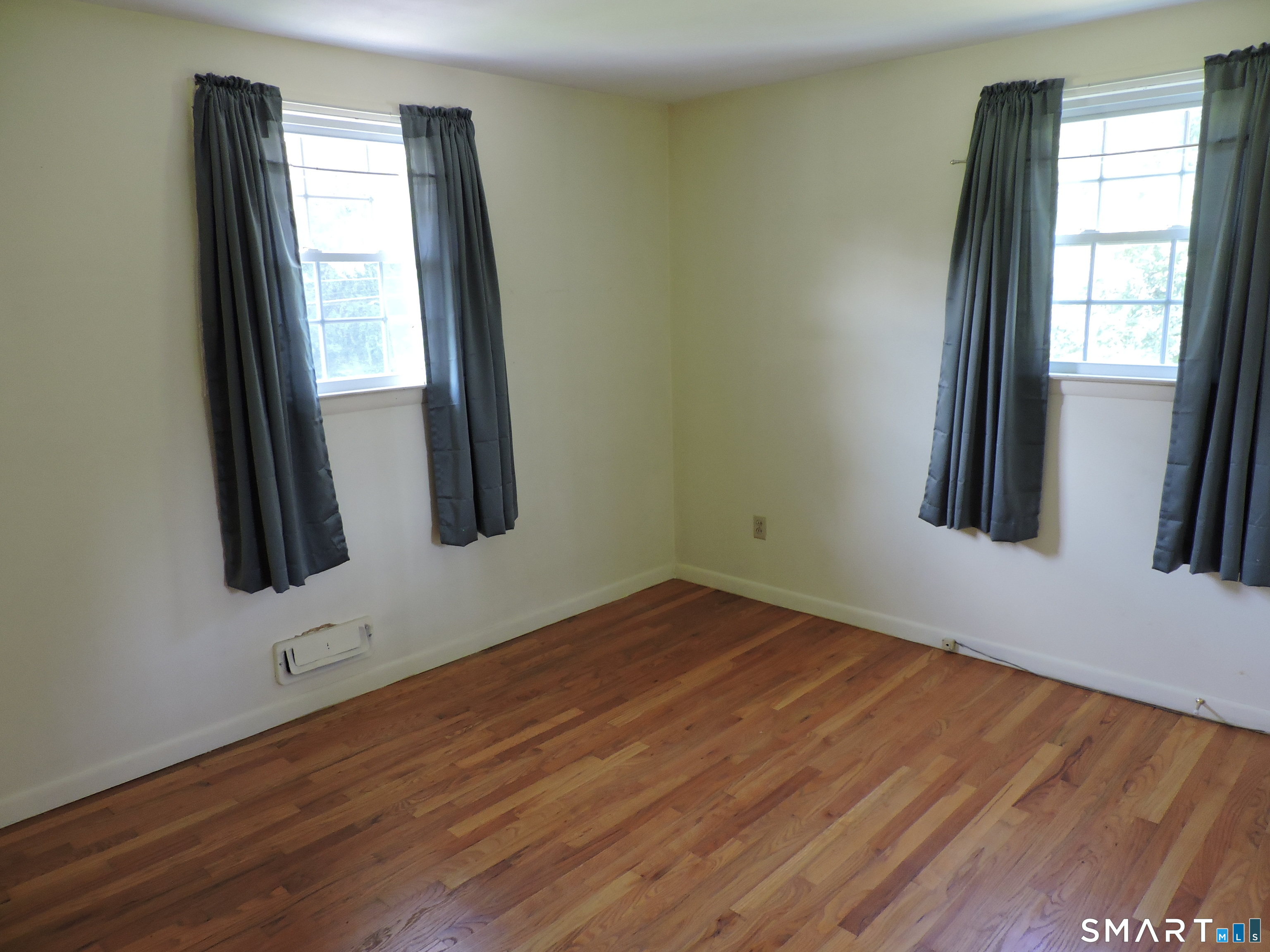 796 Avery Street South Windsor CT 06074