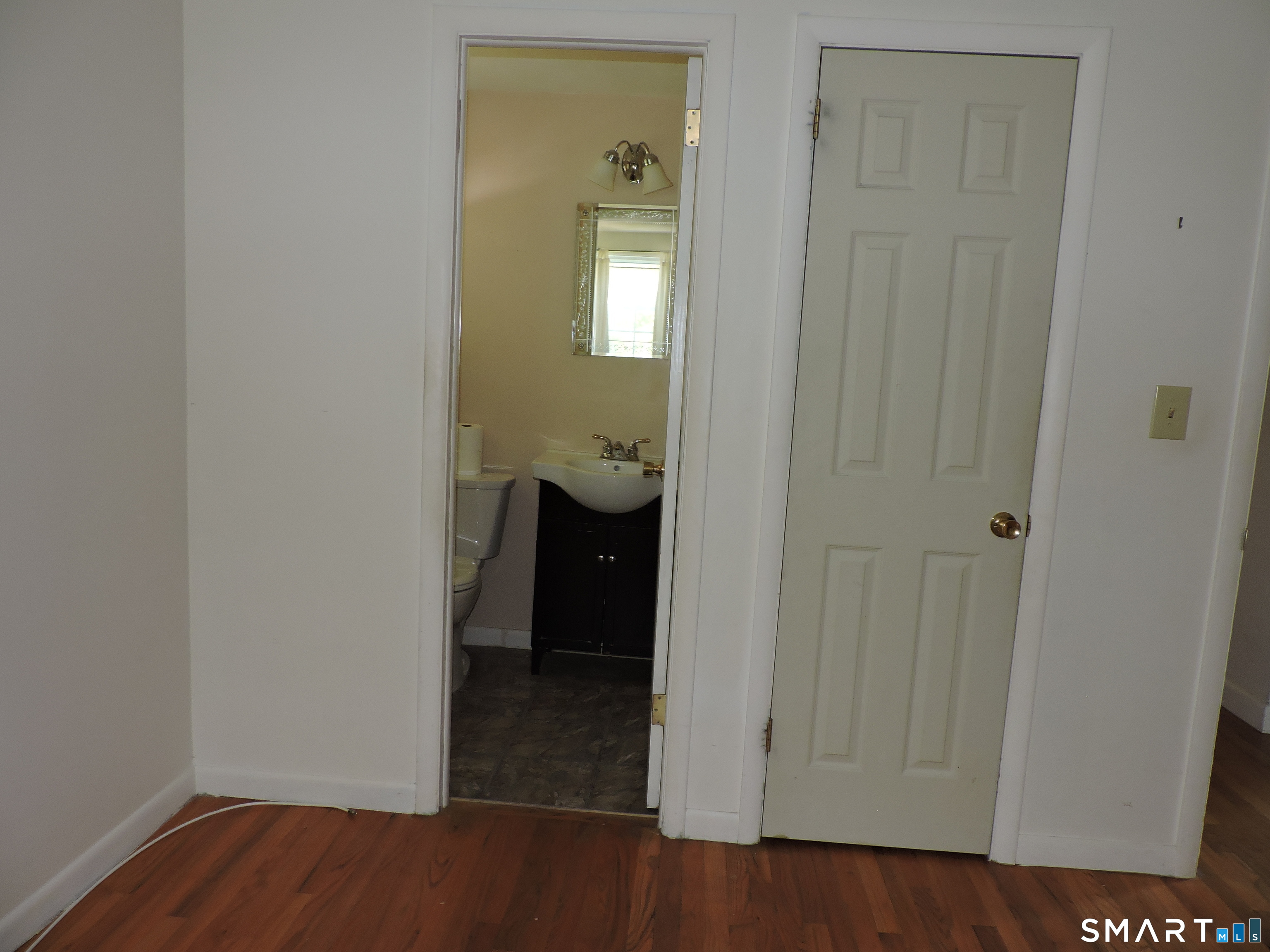 796 Avery Street South Windsor CT 06074