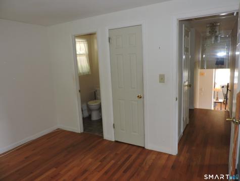 796 Avery Street South Windsor CT 06074