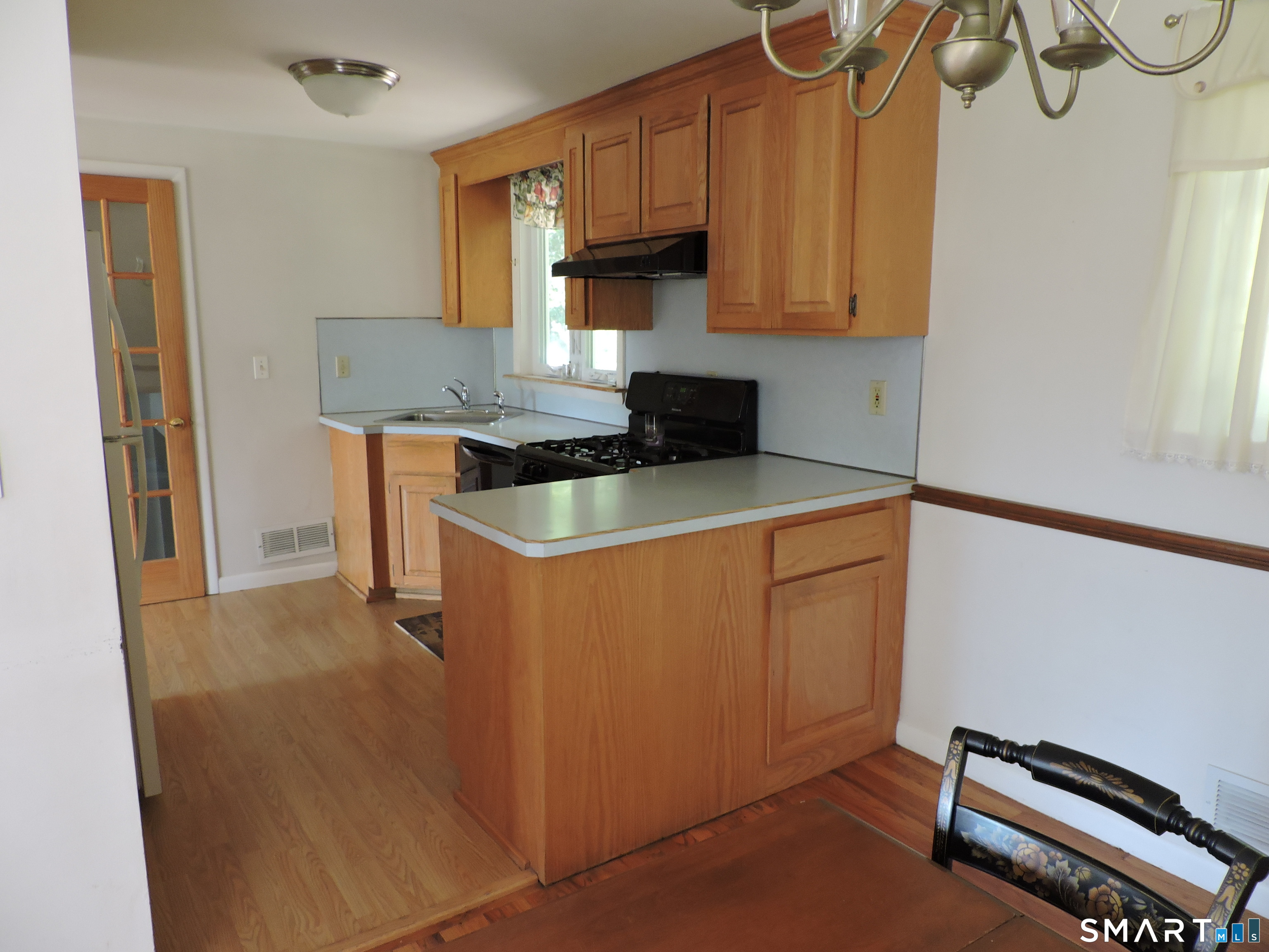 796 Avery Street South Windsor CT 06074