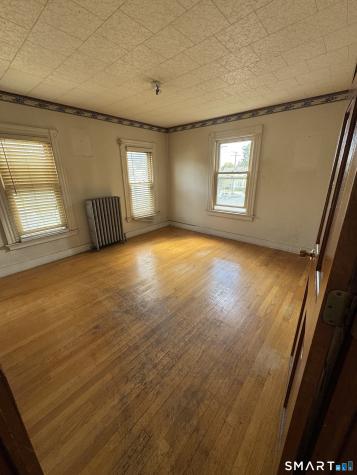 136 Collis Street West Haven CT 06516