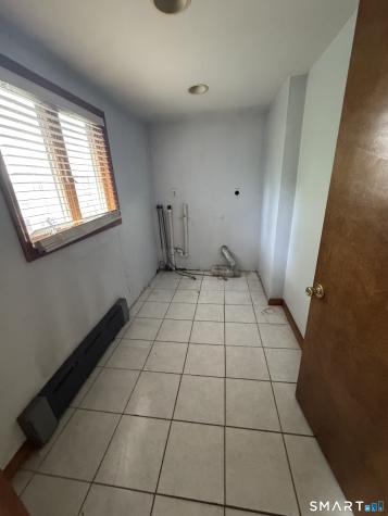 136 Collis Street West Haven CT 06516