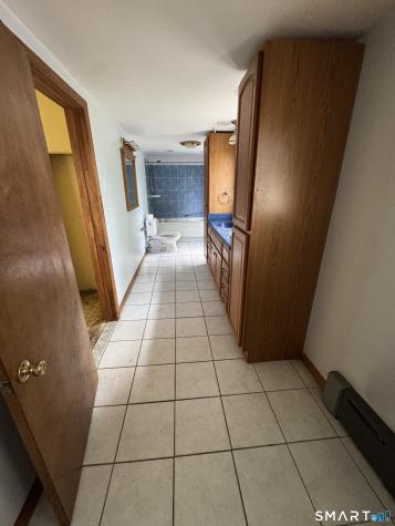 136 Collis Street West Haven CT 06516