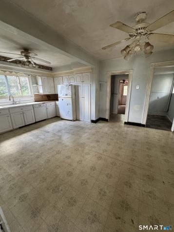136 Collis Street West Haven CT 06516