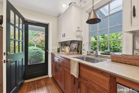 140 Briar Patch Road Stonington CT 06378