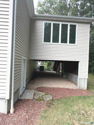 9 Paint Brush Path Montville CT 06382