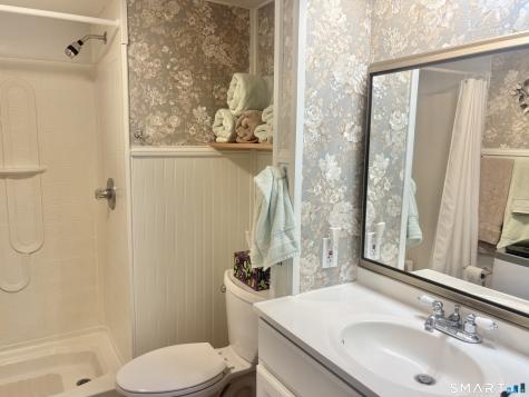 20 Robin Road Colchester CT 06415
