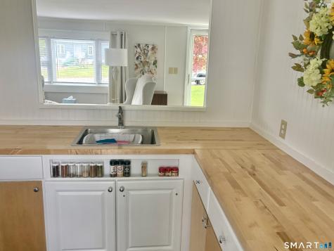 20 Robin Road Colchester CT 06415