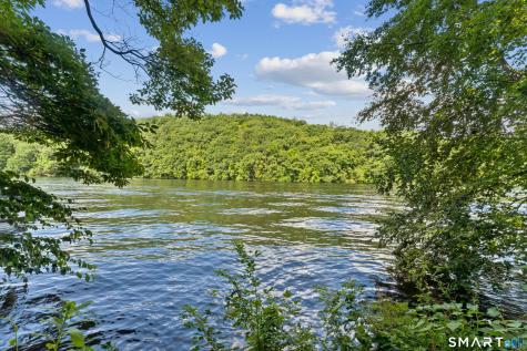 77 Algonquin Trail Newtown CT 06482