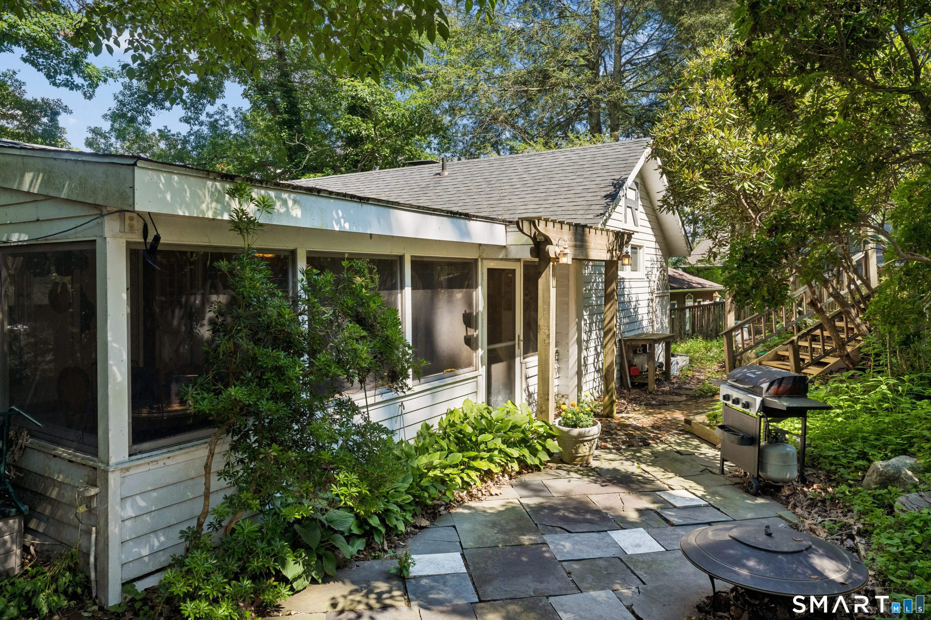 77 Algonquin Trail Newtown CT 06482