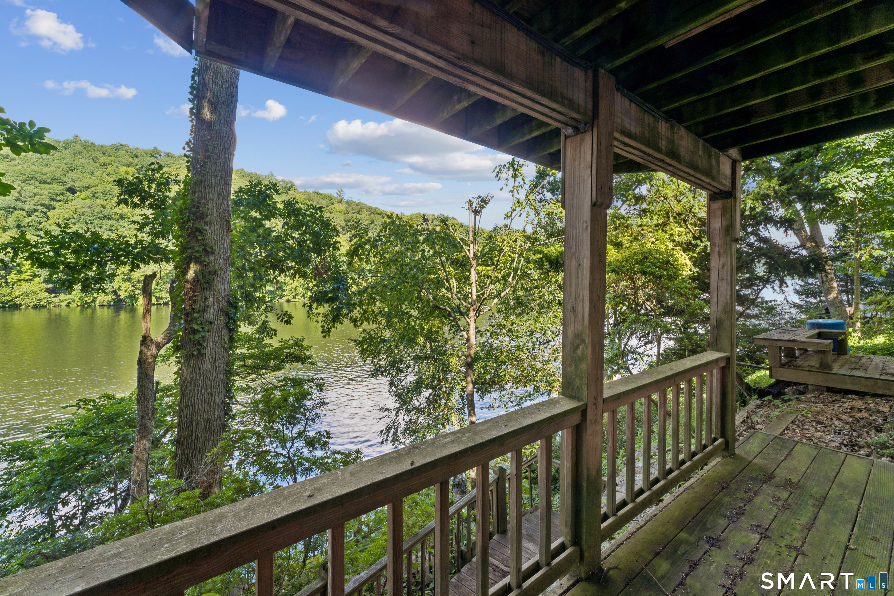 77 Algonquin Trail Newtown CT 06482